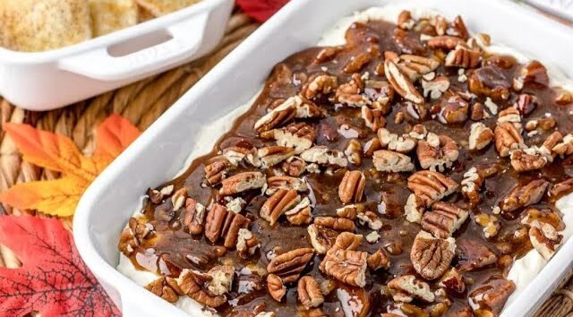 Sweet and Nutty Pecan Pie Dip: A Delectable Delight for Every Occasion